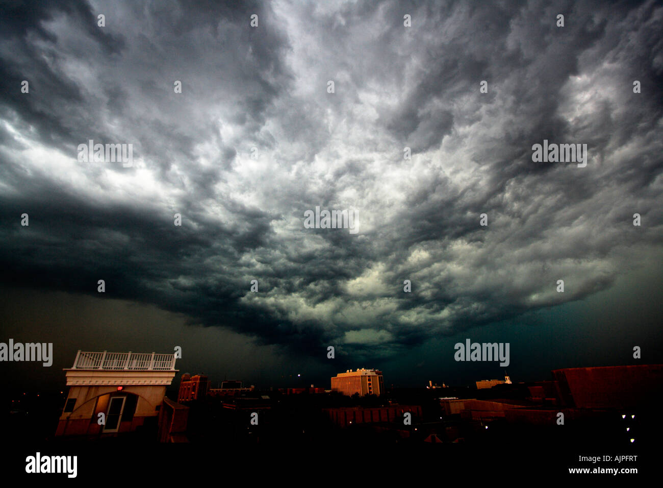 Gewitterfront über Lincoln, Nebraska. Stockfoto