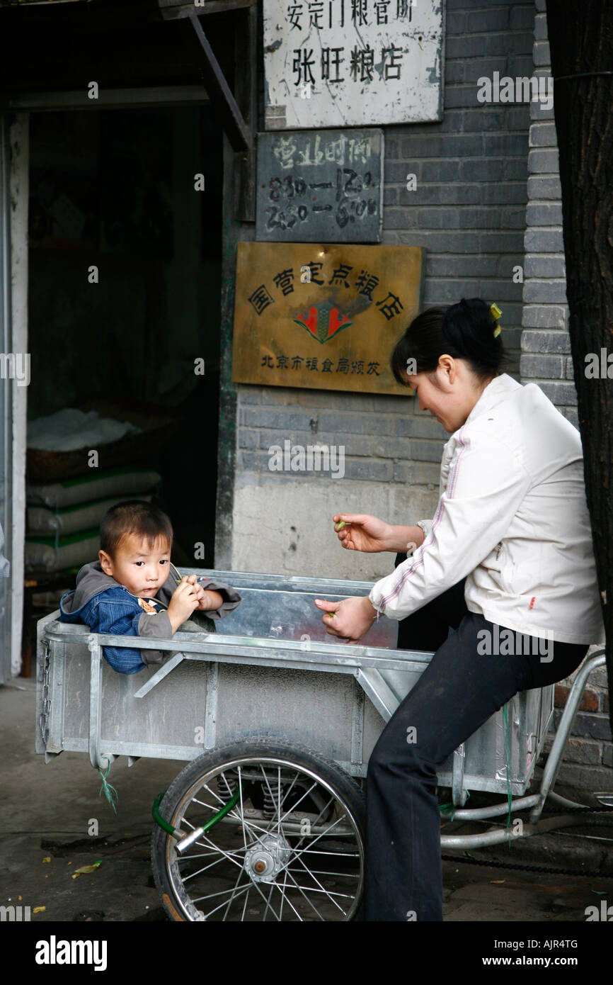 Straßenszene in einem Hutong Peking-China Stockfoto