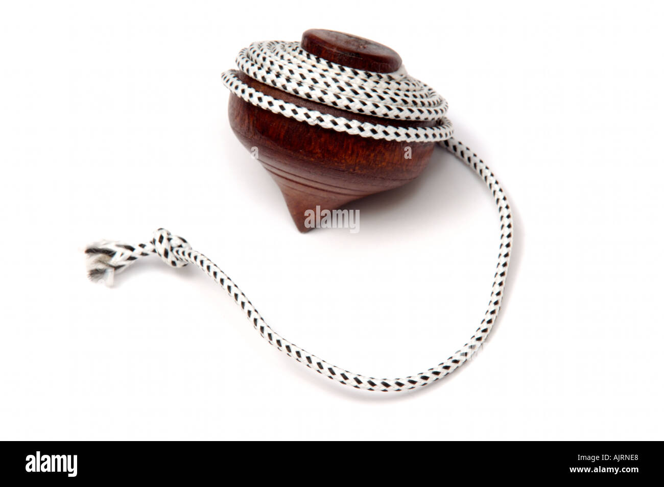 Hölzerne malaysischen Kreisel auf weißem Hintergrund Stockfoto