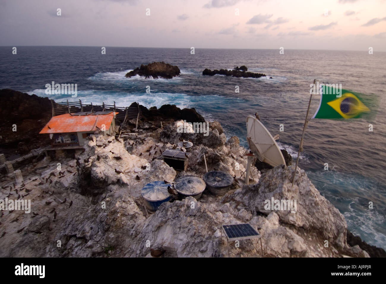 Feld-Forschungs-Station St. Peter und St. Paul s rockt Atlantik Brasilien Stockfoto