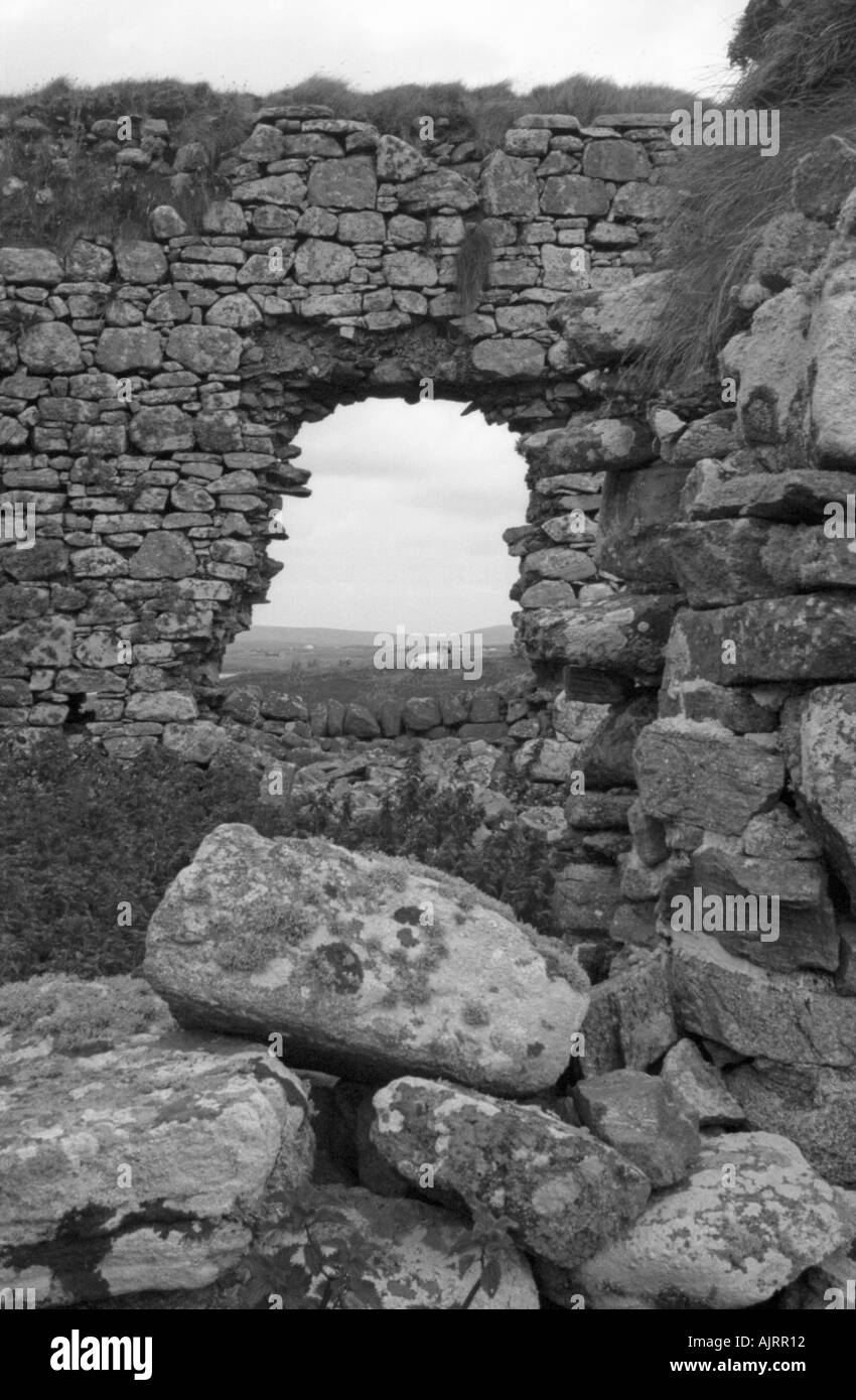 Trinity Tempelruinen auf Carinish Stockfoto