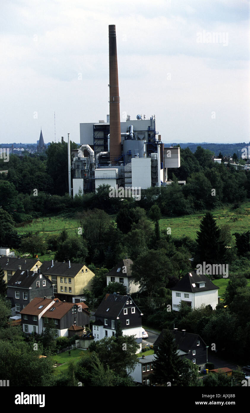 Gebietskörperschaft inländischen Müllverbrennungsanlage, die auch Strom in Solingen, Nord Rhein Westfalen, Deutschland erzeugt Stockfoto