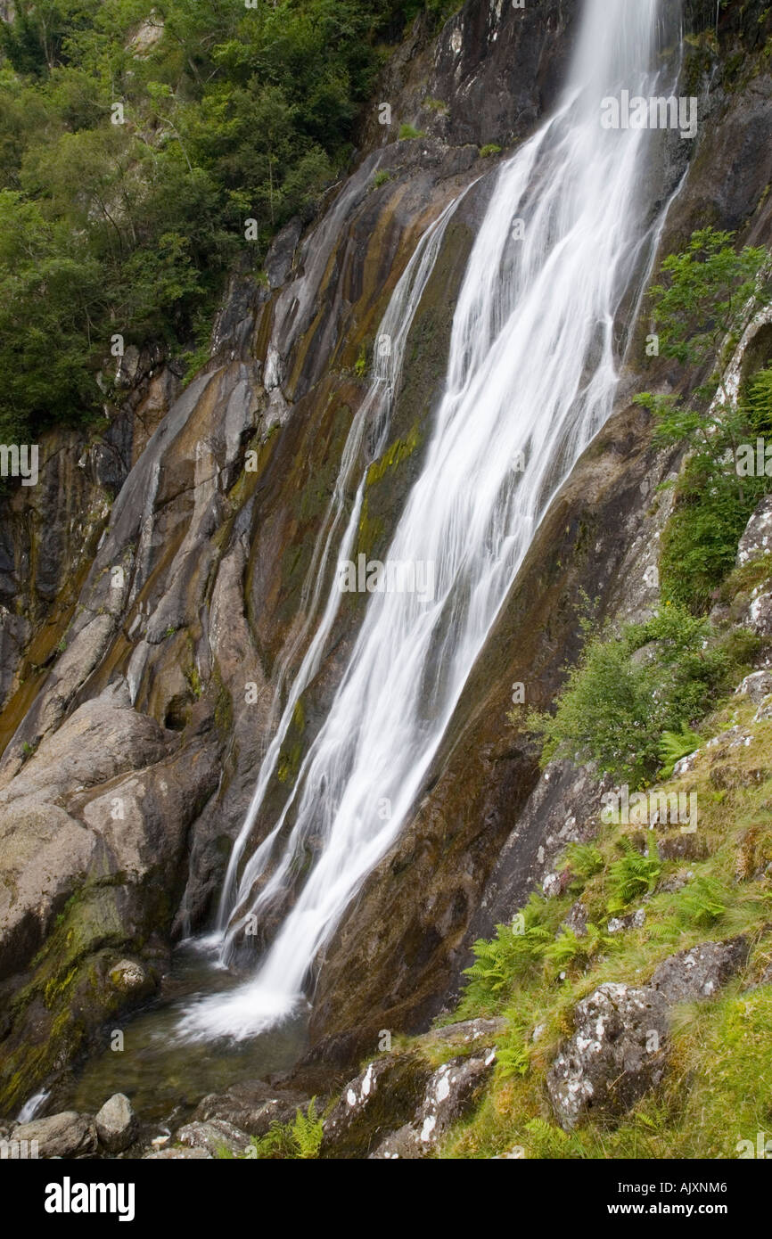 Aber fällt oder Rhaeadr Fawr in Coedydd Aber National Nature Reserve Snowdonia National Park. Abergwyngregyn Gwynedd Wales UK Stockfoto