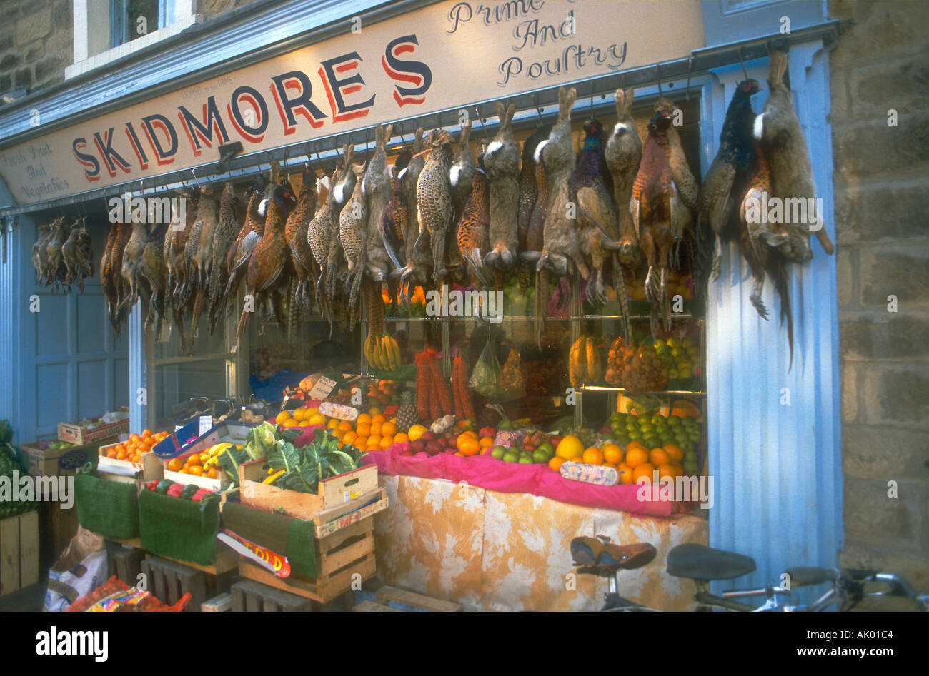 Obst-und Gemüsehändler Ladenfront in Bakewell, Derbyshire Stockfoto