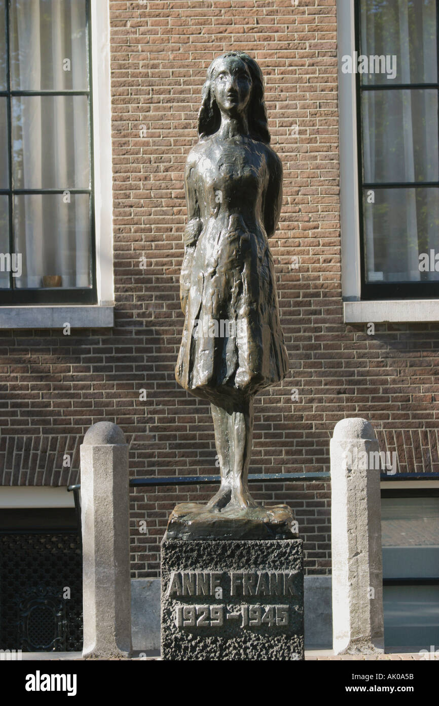 Amsterdam, Holland. Anne Frank Statue Stockfoto