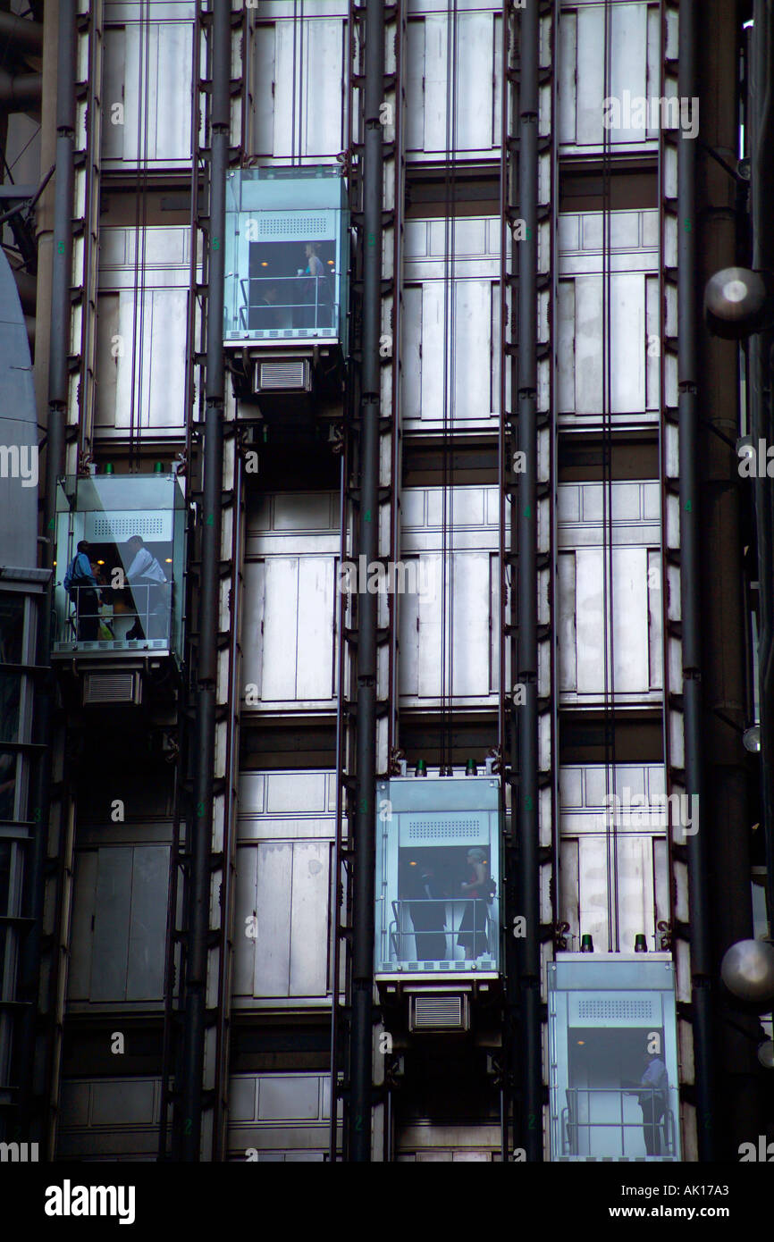 UK-London City Lloyd s Gebäude Aufzüge Stockfoto