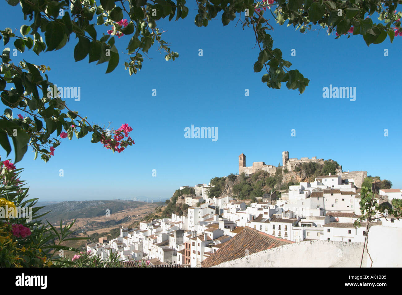 Casares, eines der Pueblos Blancos, im Hinterland der Costa Del Sol, Andalusien, Spanien Stockfoto