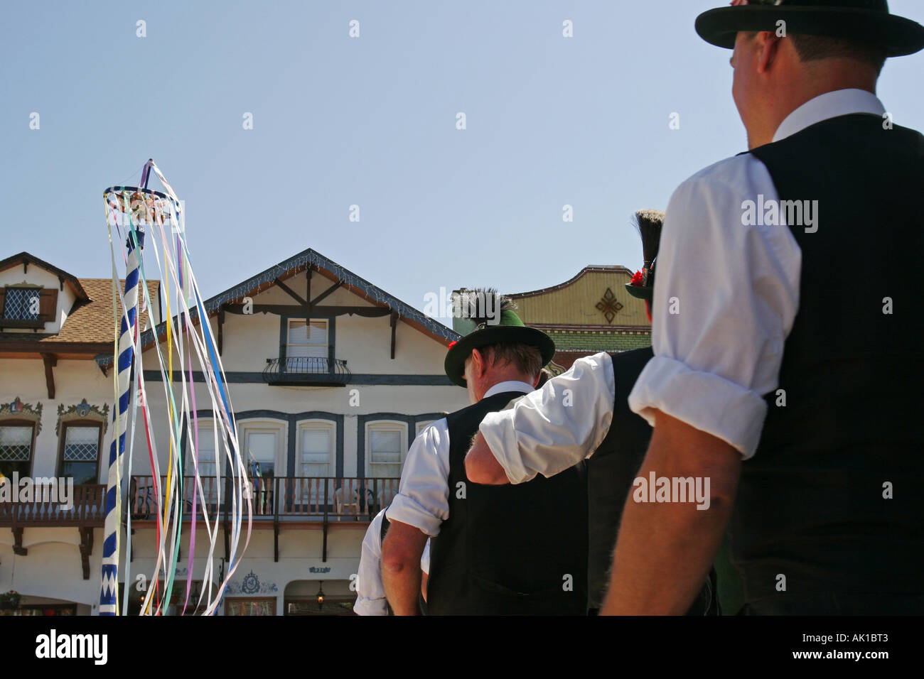 Traditionelle Maibaum Tanz, Leavenworth Washington USA Stockfoto