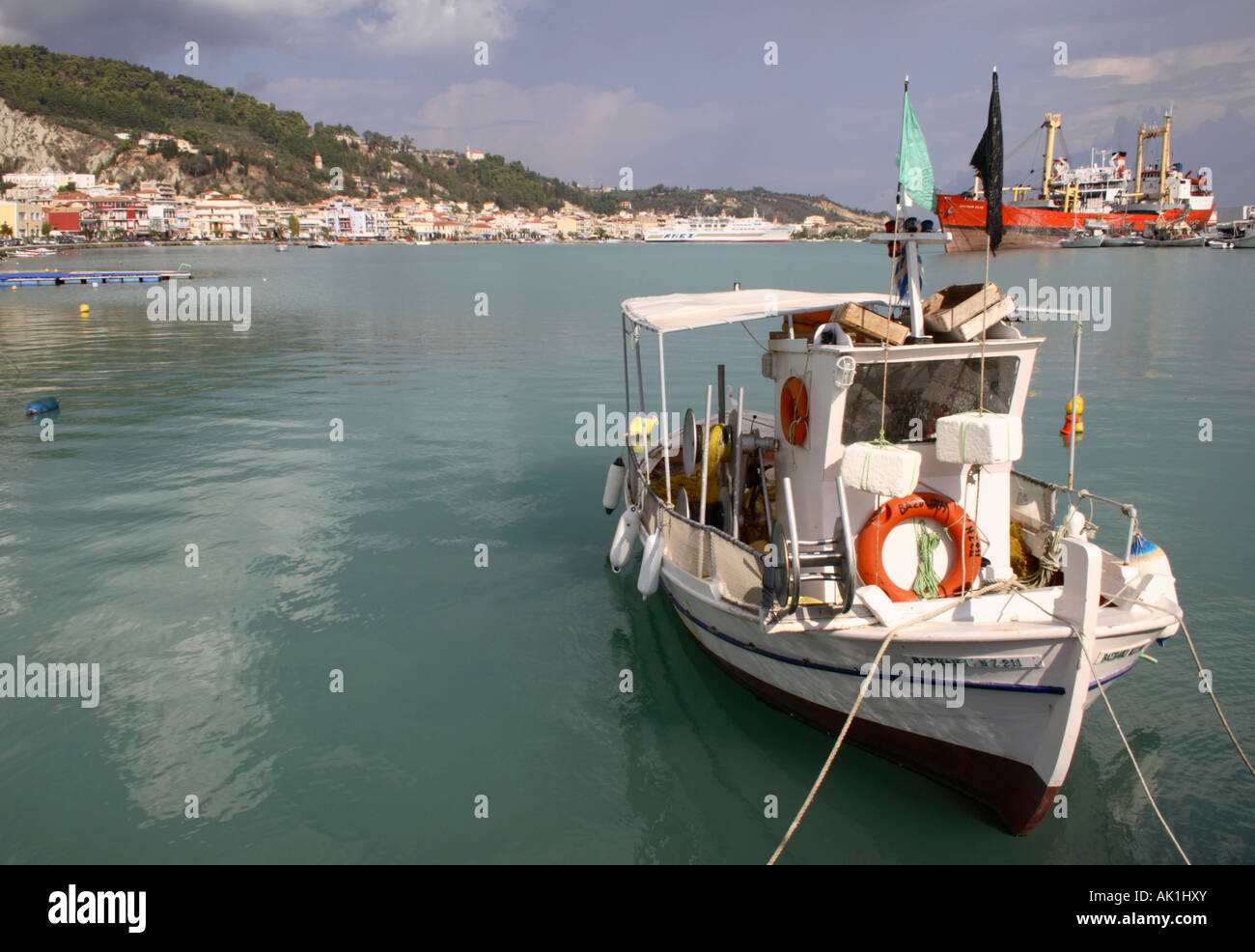 Einem traditionellen griechischen Fischerboot im Hafen von Zakynthos. Stockfoto