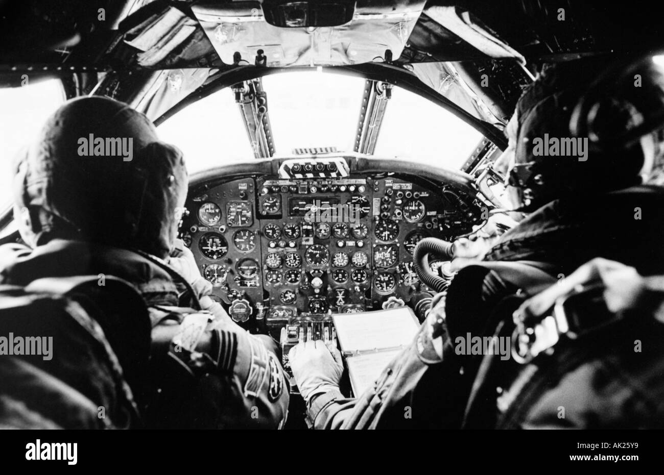 Im engen Cockpit der Avro Vulcan XH558 drauf s dauern je Flug der RAF in Großbritannien Stockfoto