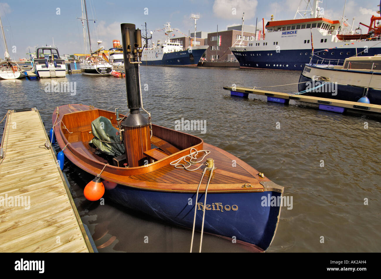 Kleines Dampfschiff, Bremerhaven, Bremen, Deutschland Stockfoto