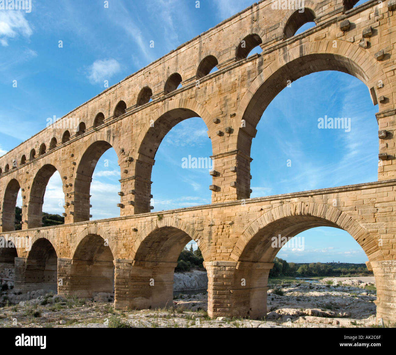 Pont du Gard römische Aquädukt über die Gard River, Languedoc, Frankreich Stockfoto