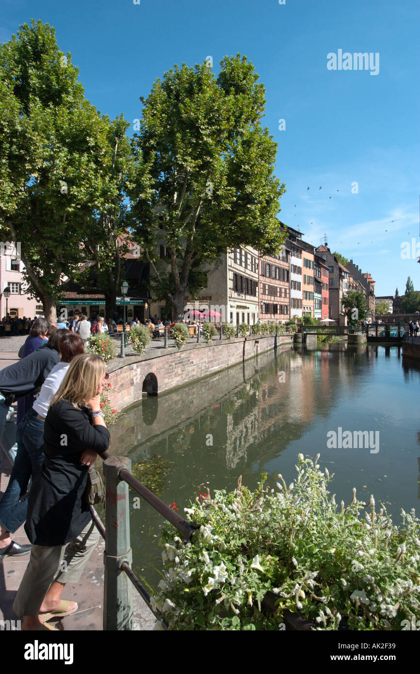 Fluss Ill in Petite France nahe dem Stadtzentrum, Straßburg, Elsass, Frankreich Stockfoto