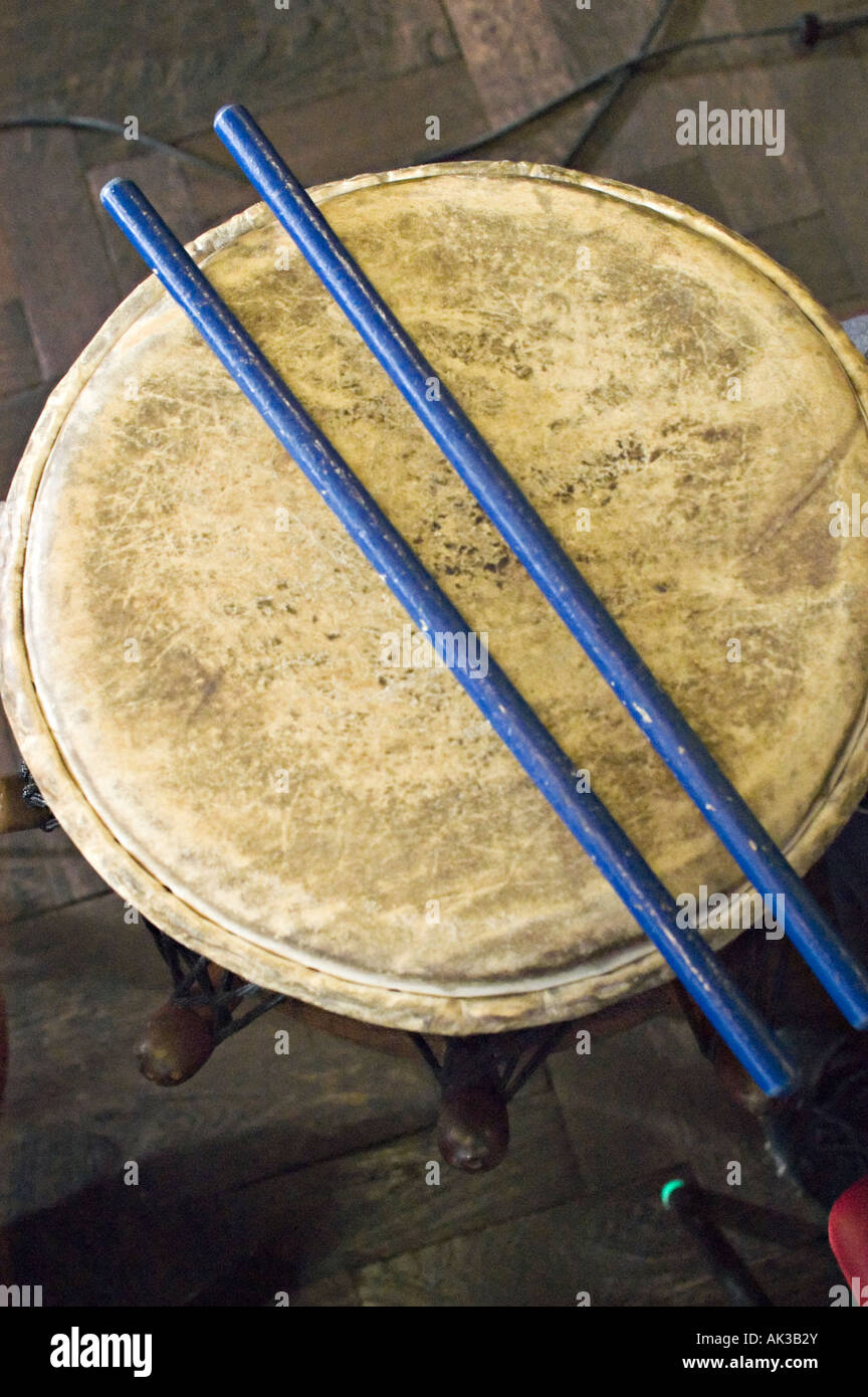 Hände an einem afrikanischen Trommeln-workshop Stockfoto