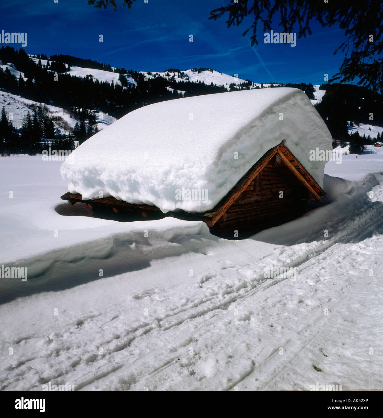 Scheune im winter Stockfoto