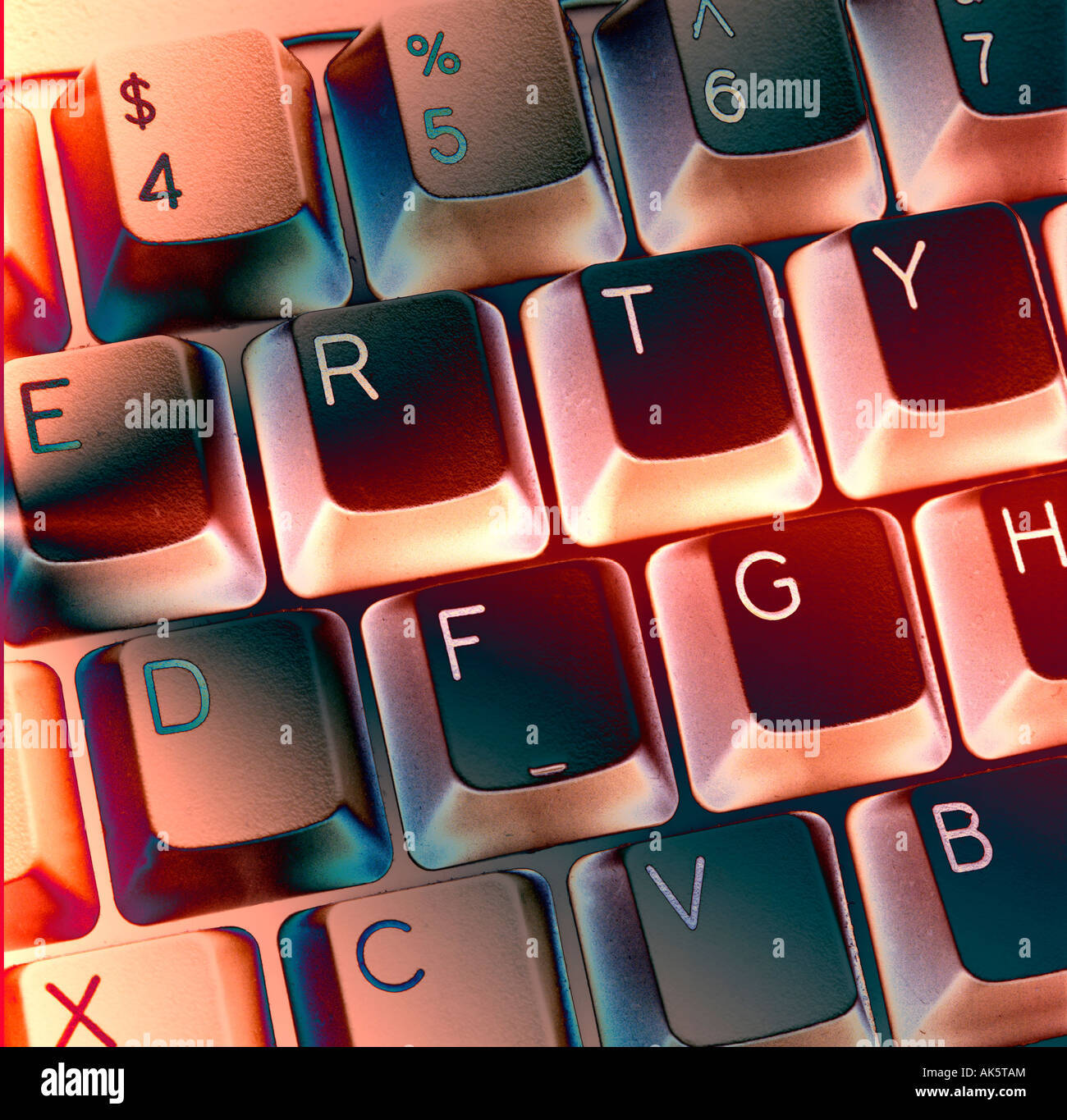 Nahaufnahme des glühenden Computertastatur Stockfoto