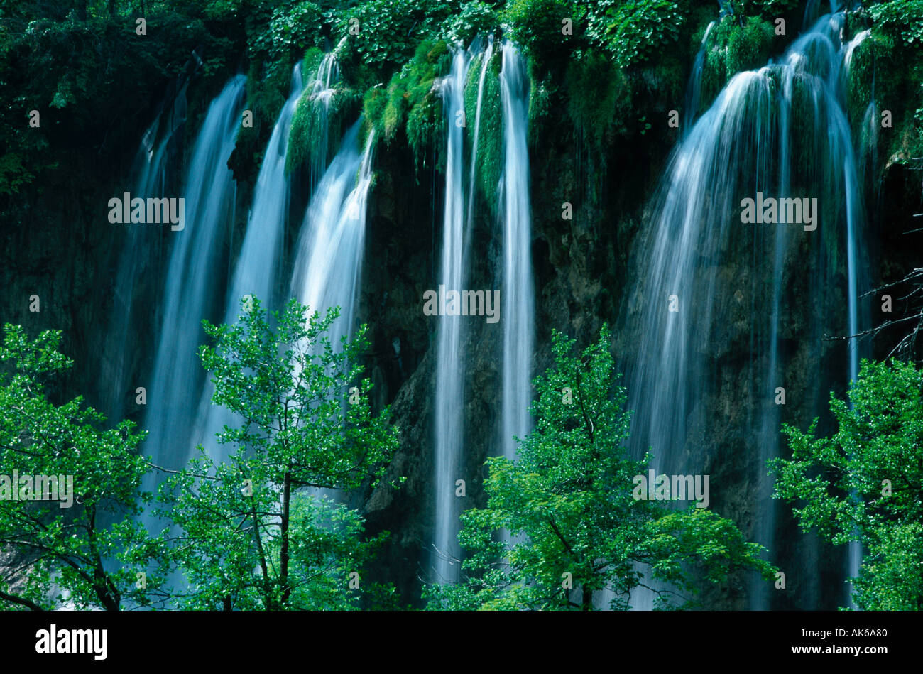 Wasserfall Plitvicer Seen Nationalparks Kroatien Wasserfall Nationalpark Plitvicer gesehen Fernsehreihe Europa Europa Querformat Stockfoto