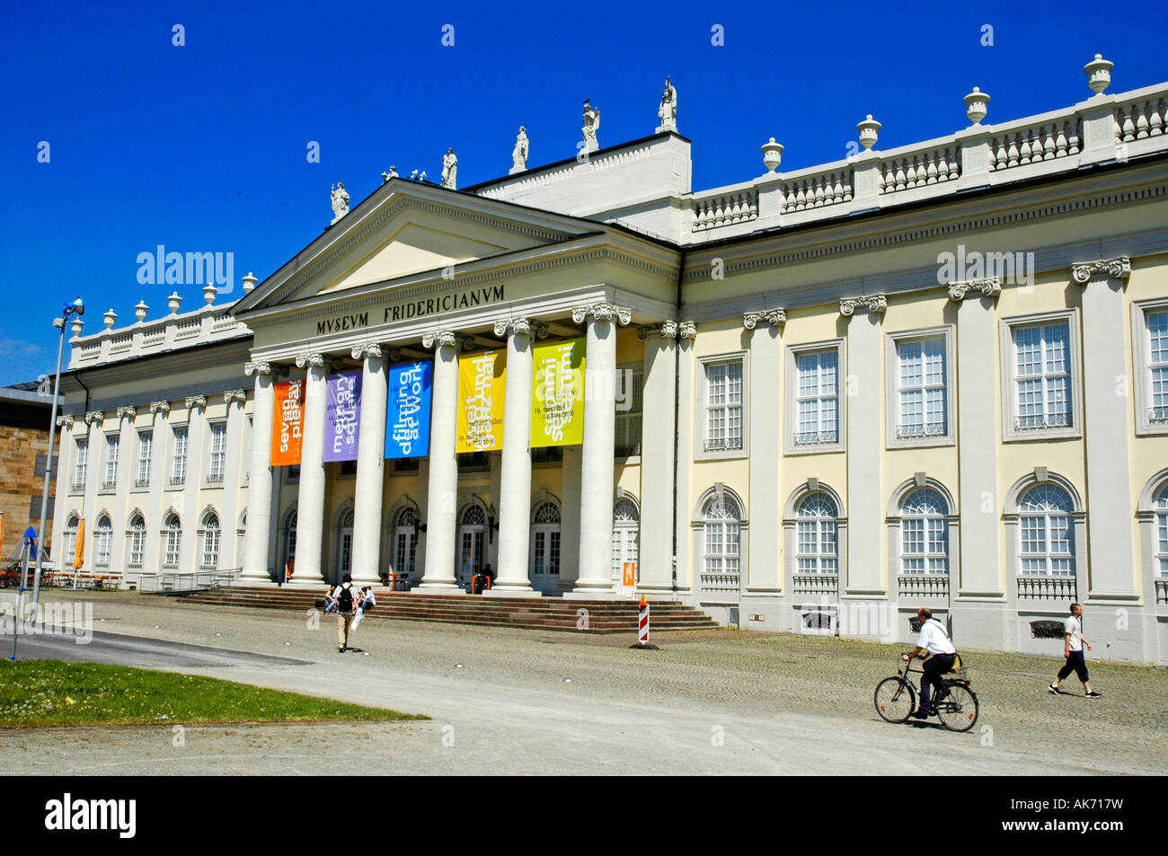 museum-fridericianum-fotos-und-bildmaterial-in-hoher-aufl-sung-alamy