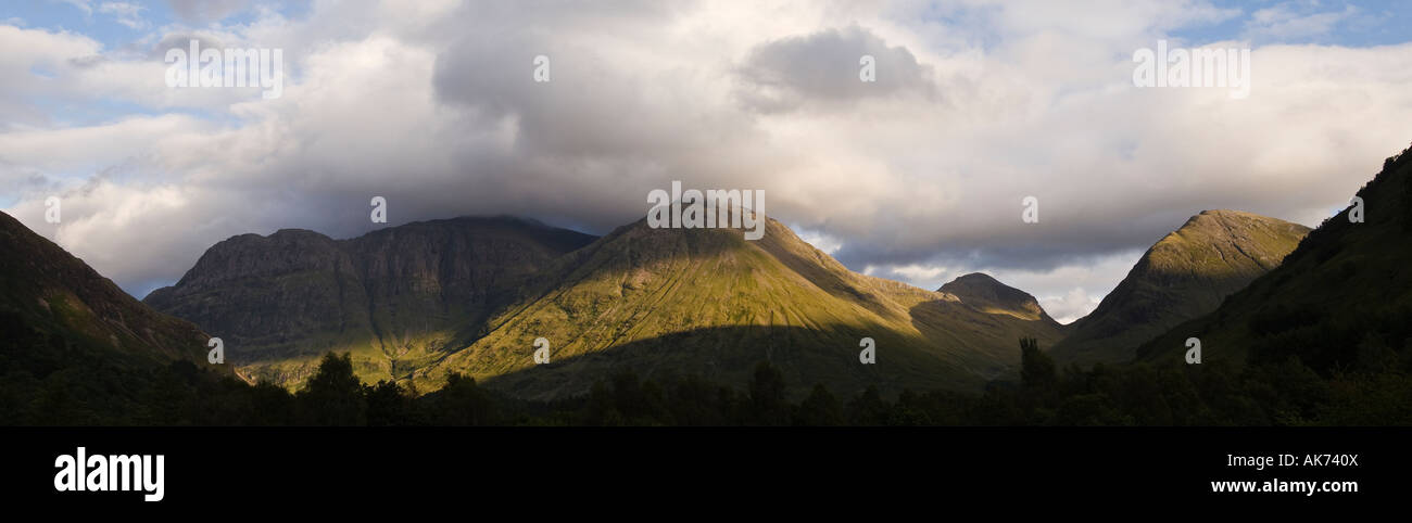 Panoramablick auf Glen Coe und Bidean Nam Bian, Highland Region, Schottland Stockfoto