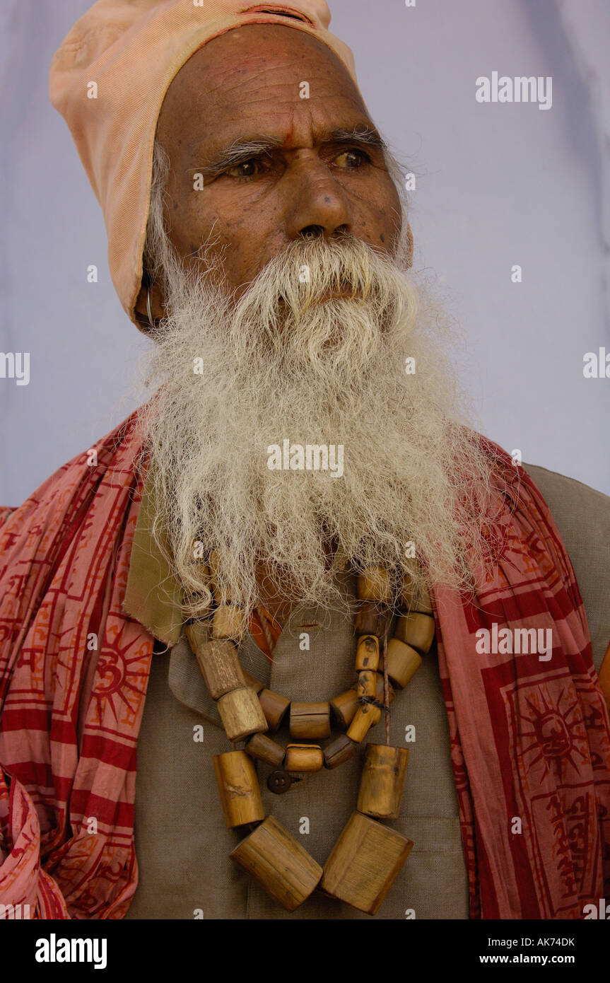 Ein Gorakhnathi Yogi aus Mahayogi Machhendra Nath Tempel in Pushkar, Rajasthan. Indien. Stockfoto