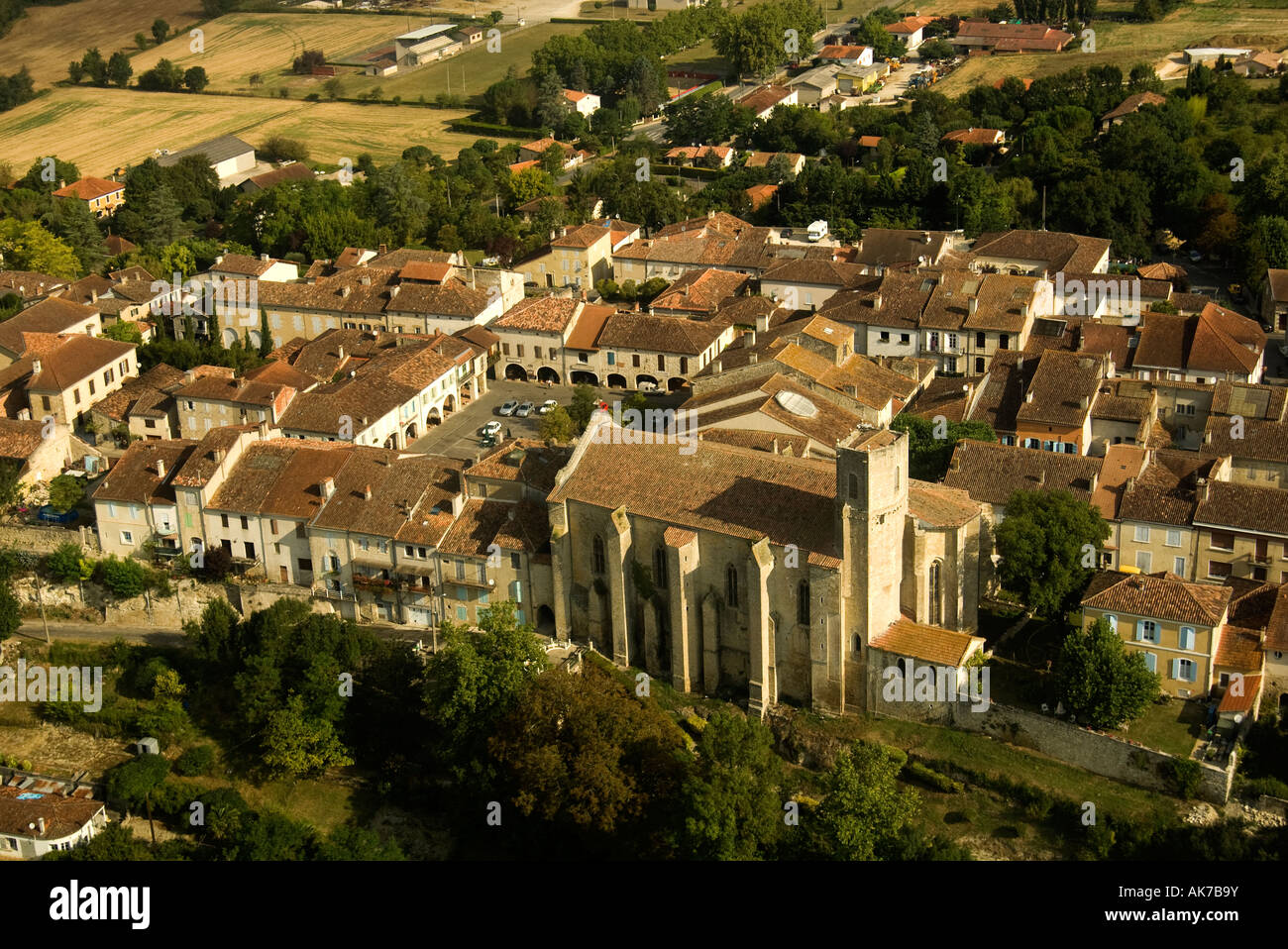 Luftaufnahme der Bastide Dorf Montrèal im Gers Stockfoto