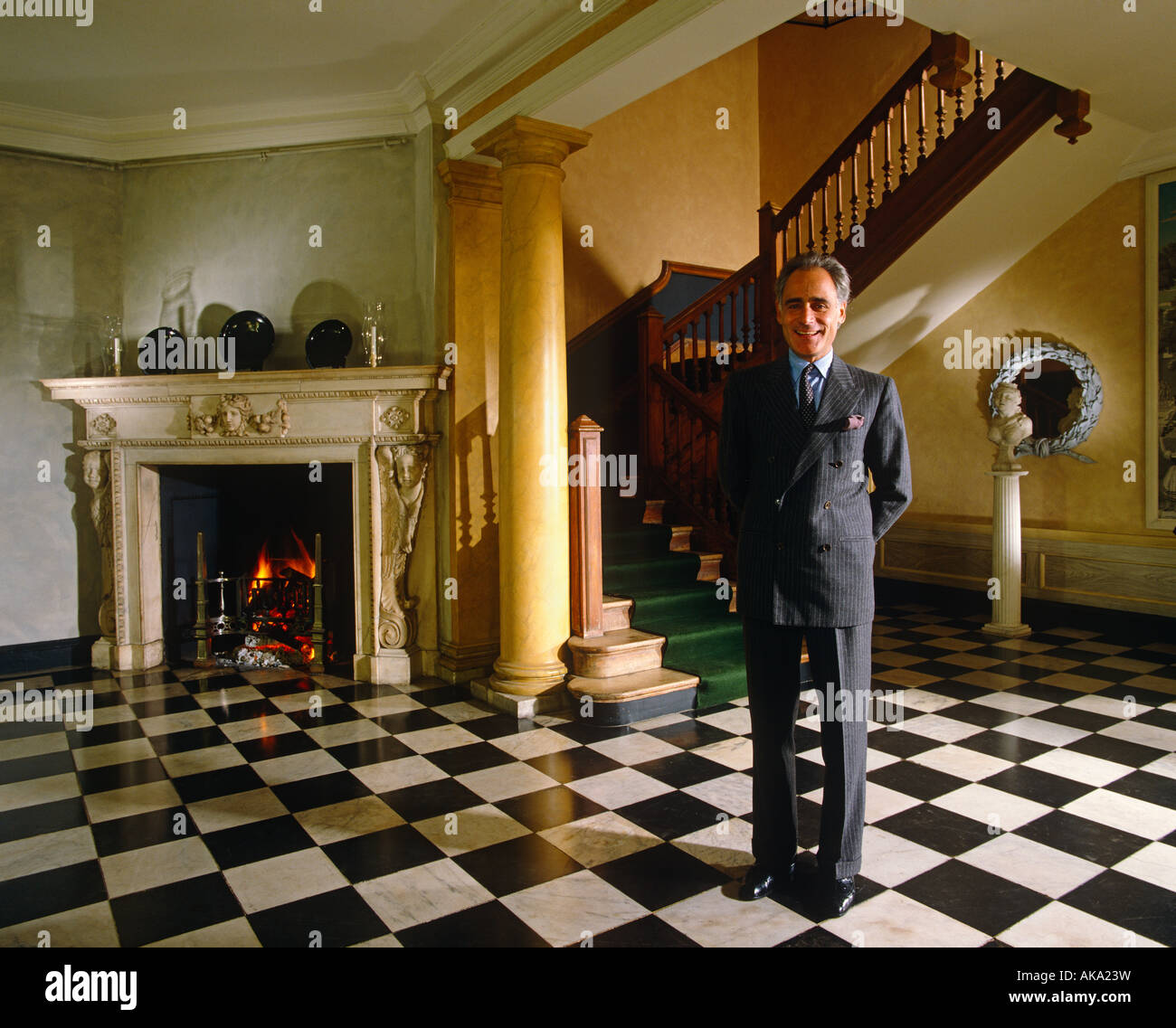 John Stefanidis zu Hause Stockfoto