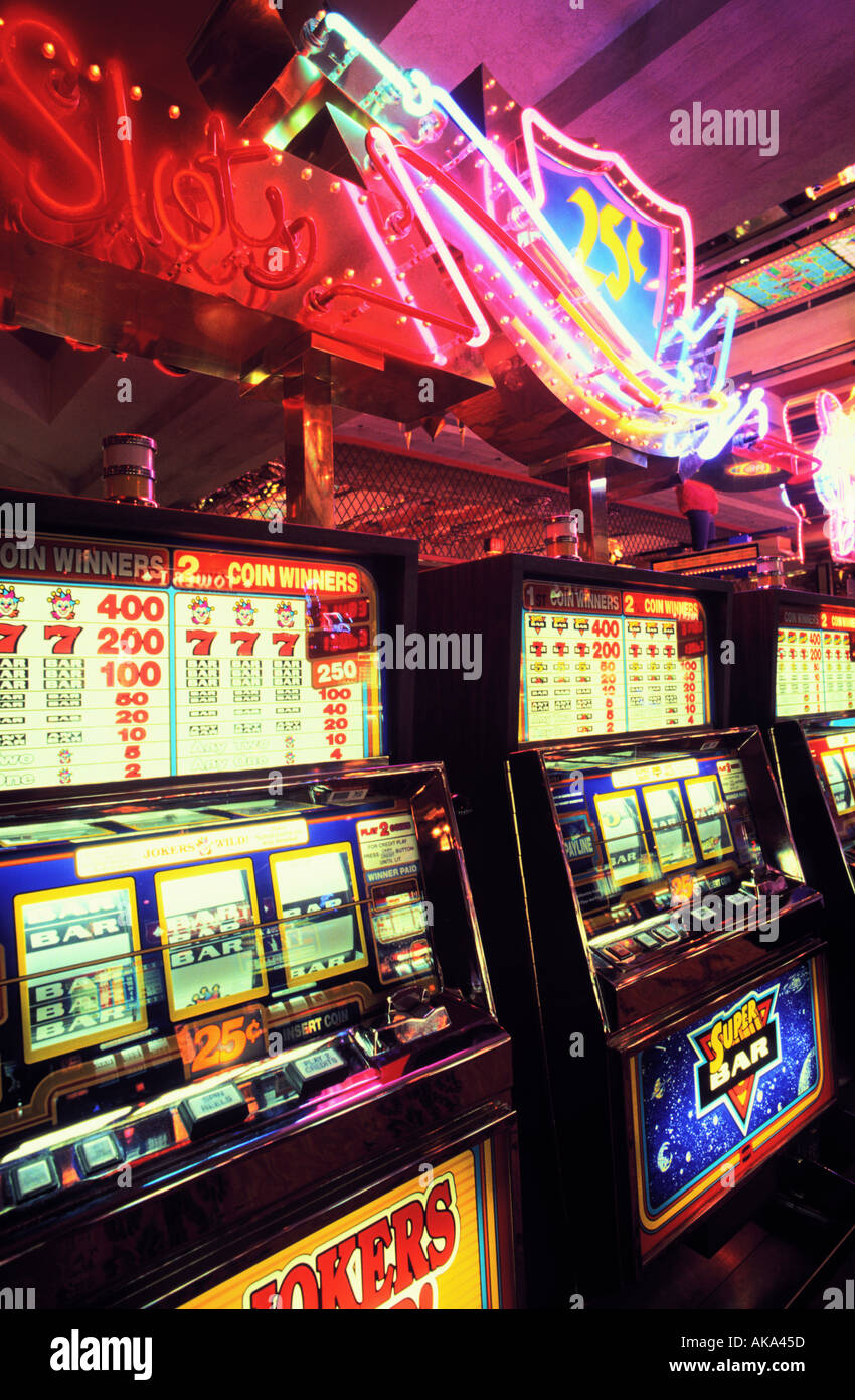 Spielautomaten im Casino in Las Vegas, Nevada, USA Stockfoto