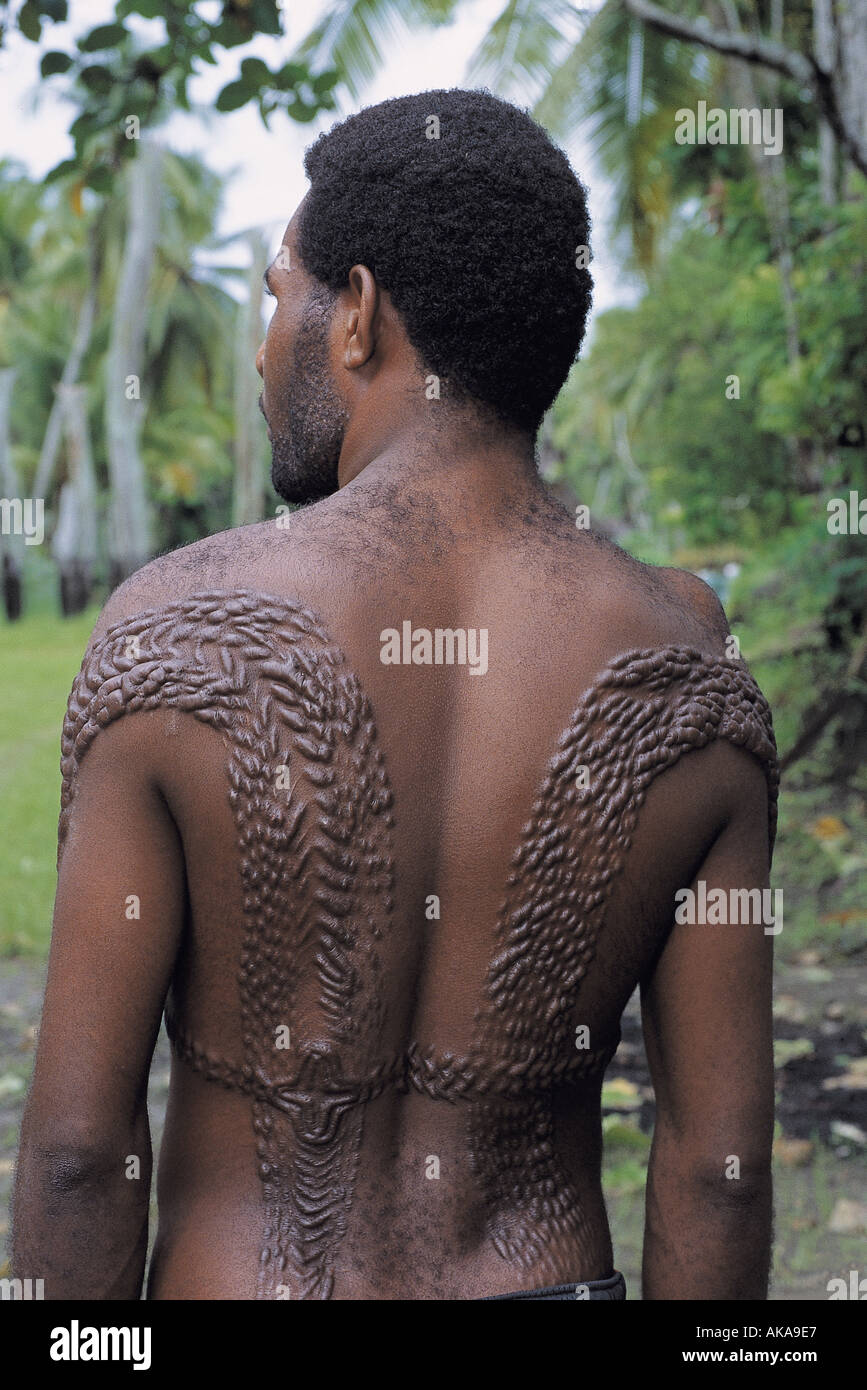 Mann mit Haut Dekorationen Sepik River Papua New Guinea initiiert Stockfoto