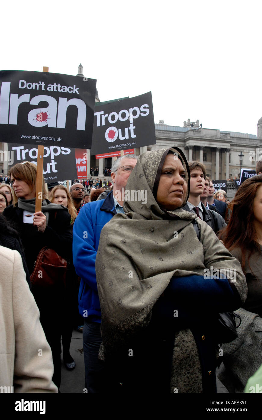 Stoppen Sie die Krieg-Demonstration 8. Oktober 2007, die ursprünglich war verboten aber endete mit 5000 marschieren, Parliament Square Stockfoto