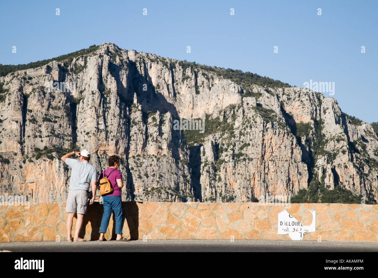 Touristen am Berg Straße Sicht Stockfoto