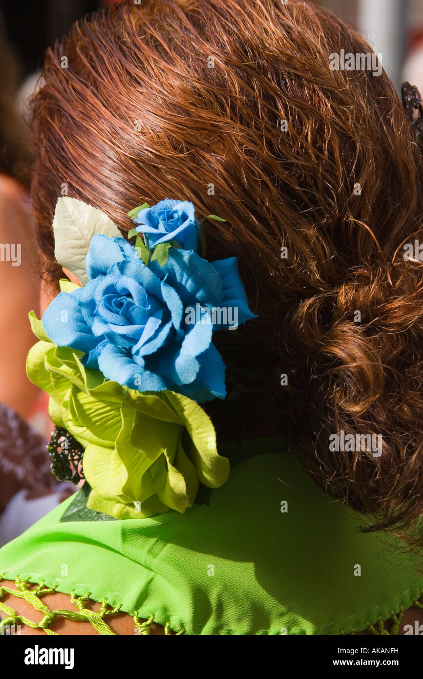 Fuengirola Costa del Sol Malaga Provinz Spanien Fuegirola Feria Detail der spanische Mädchen Haarschmuck Stockfoto