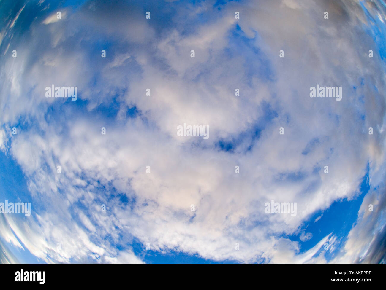 Wolken und Himmel ein Fisch-Auge Ansicht Stockfoto