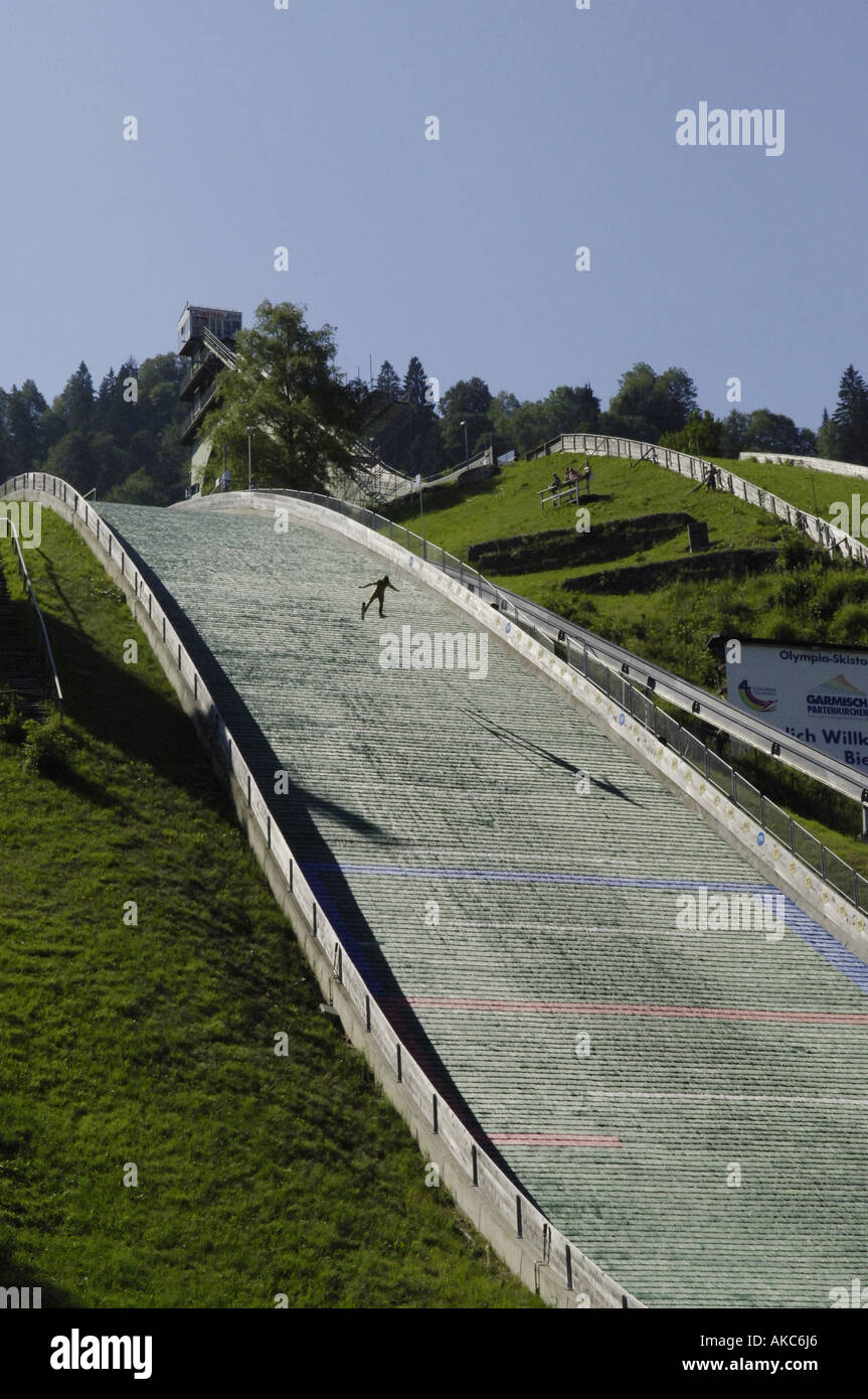 Olympia-Stadion Stadion 1936 Olympiade Garmisch Partenkirchen Partknacht Klamm Hügel Hügel Skislope Ski Sommer trocken Stockfoto