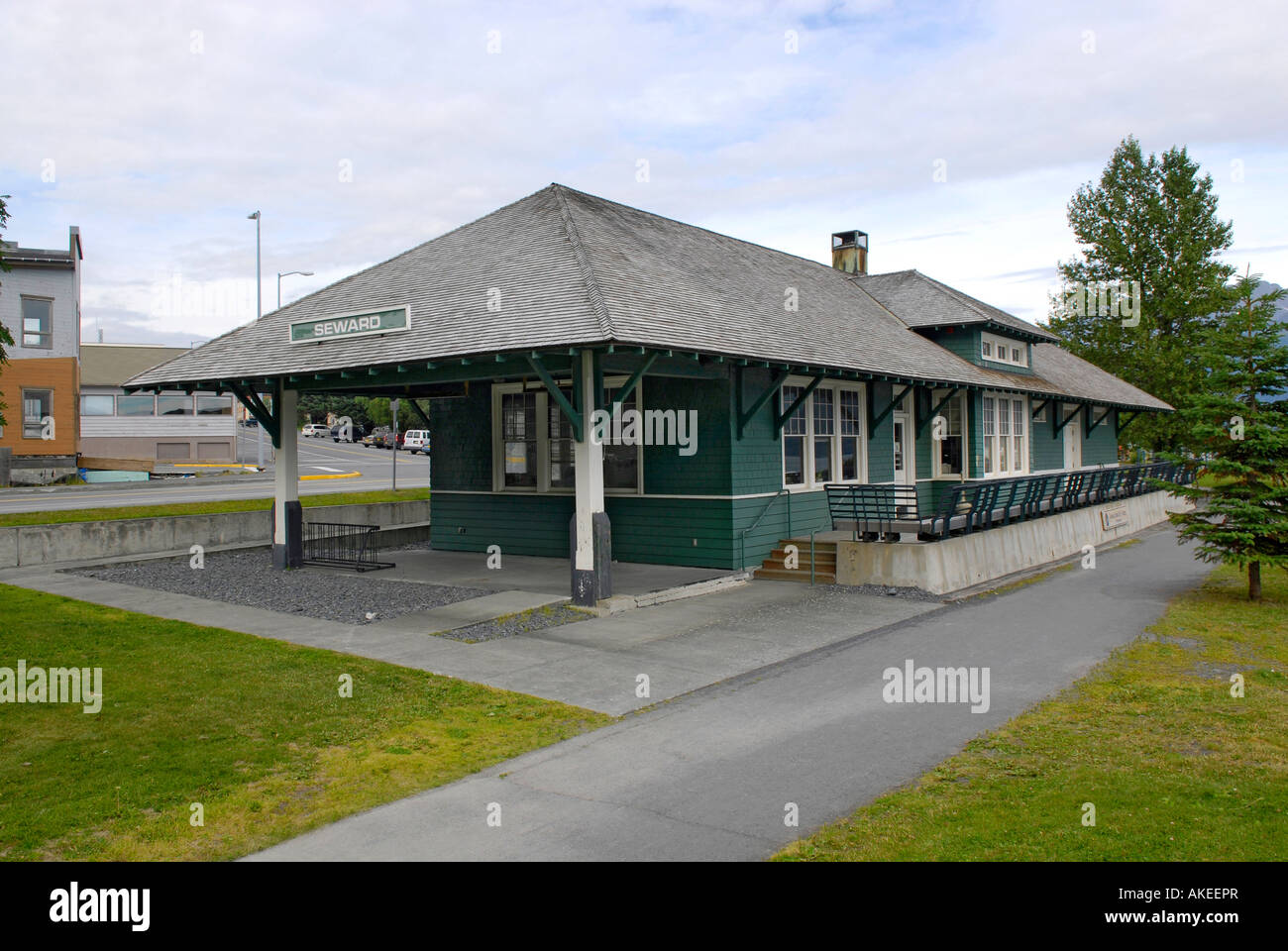 Eisenbahn Station Depot Seward Alaska AK U S Vereinigte Staaten Kenai Halbinsel Resurrection Bay Alaska Railroad Train Transport Stockfoto