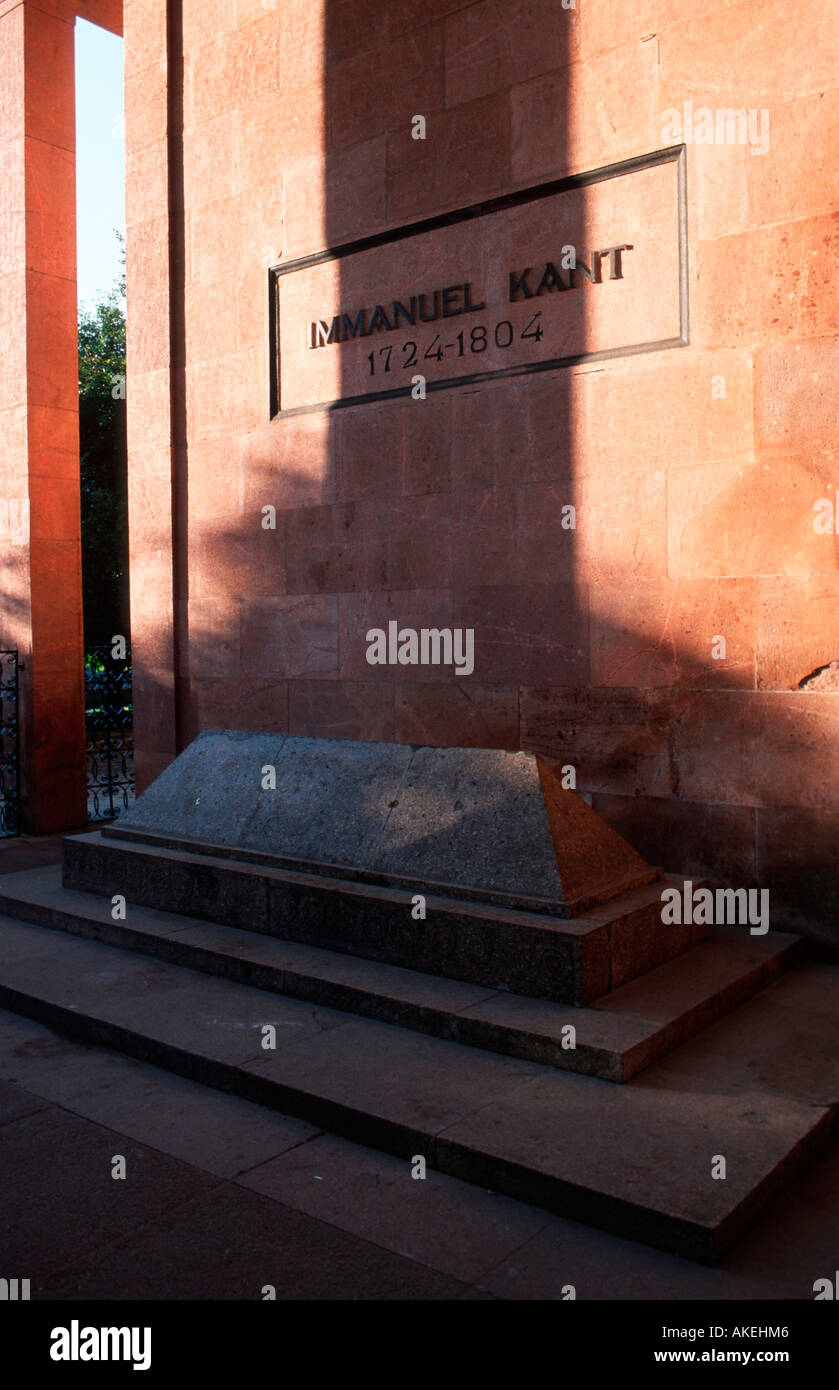Kaliningrad, Grabmal des Philosophen Immanuel Kant (1724-1804) am Dom (Kafedralnyi Sobor) Stockfoto