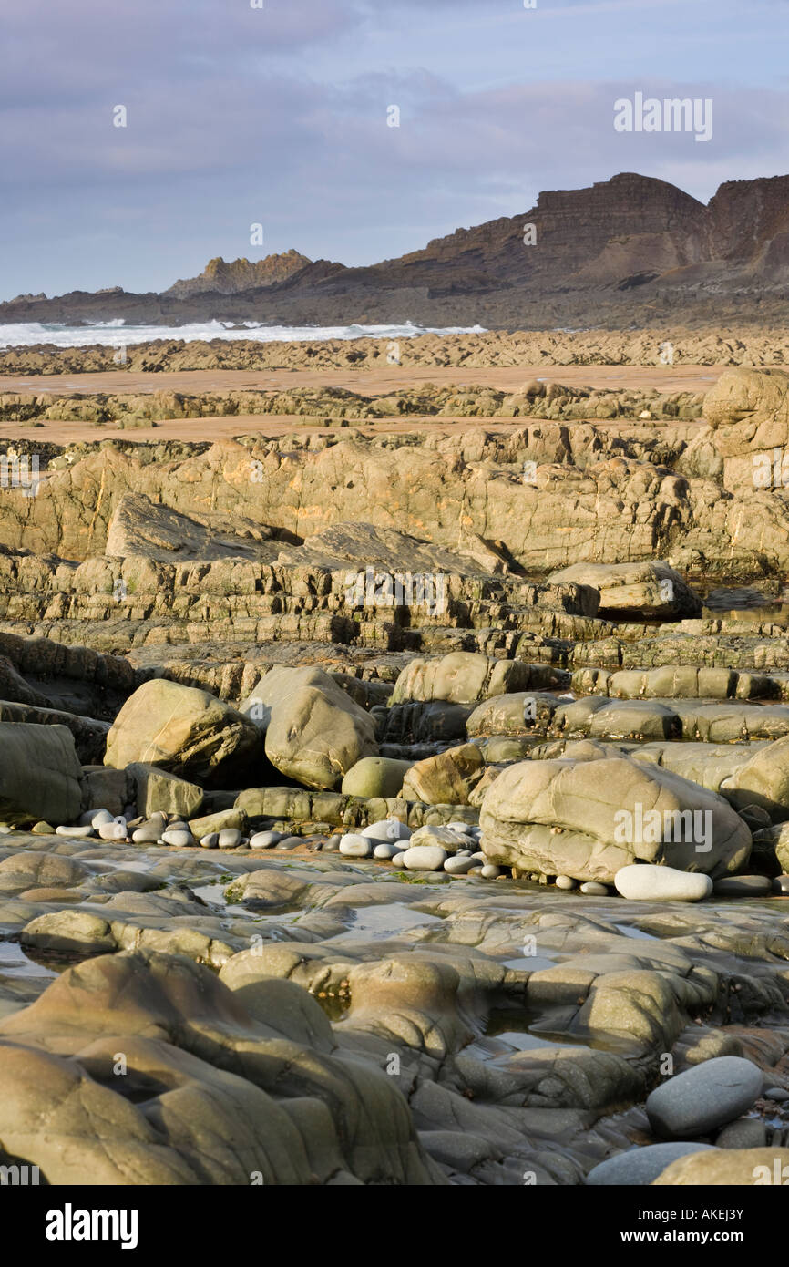 Die felsige Küste bei Spekes Mühle Mund Devon England UK Stockfoto