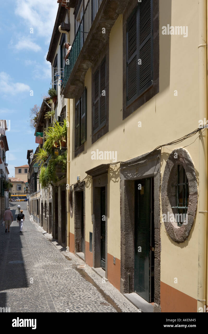 Straße in der Altstadt (Zona Velha), Funchal, Madeira, Portugal Stockfoto