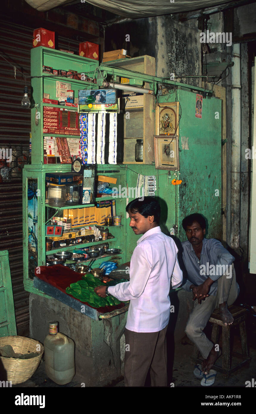 Indien, Mumbai, Strassenszene Im Stadtteil Colaba, Stockfoto