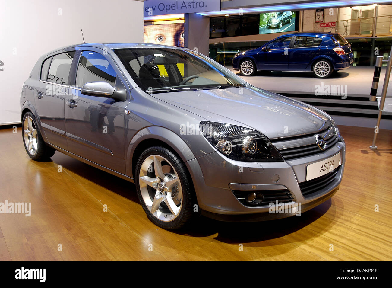 neue 2004 Vauxhall Opel astra Stockfoto