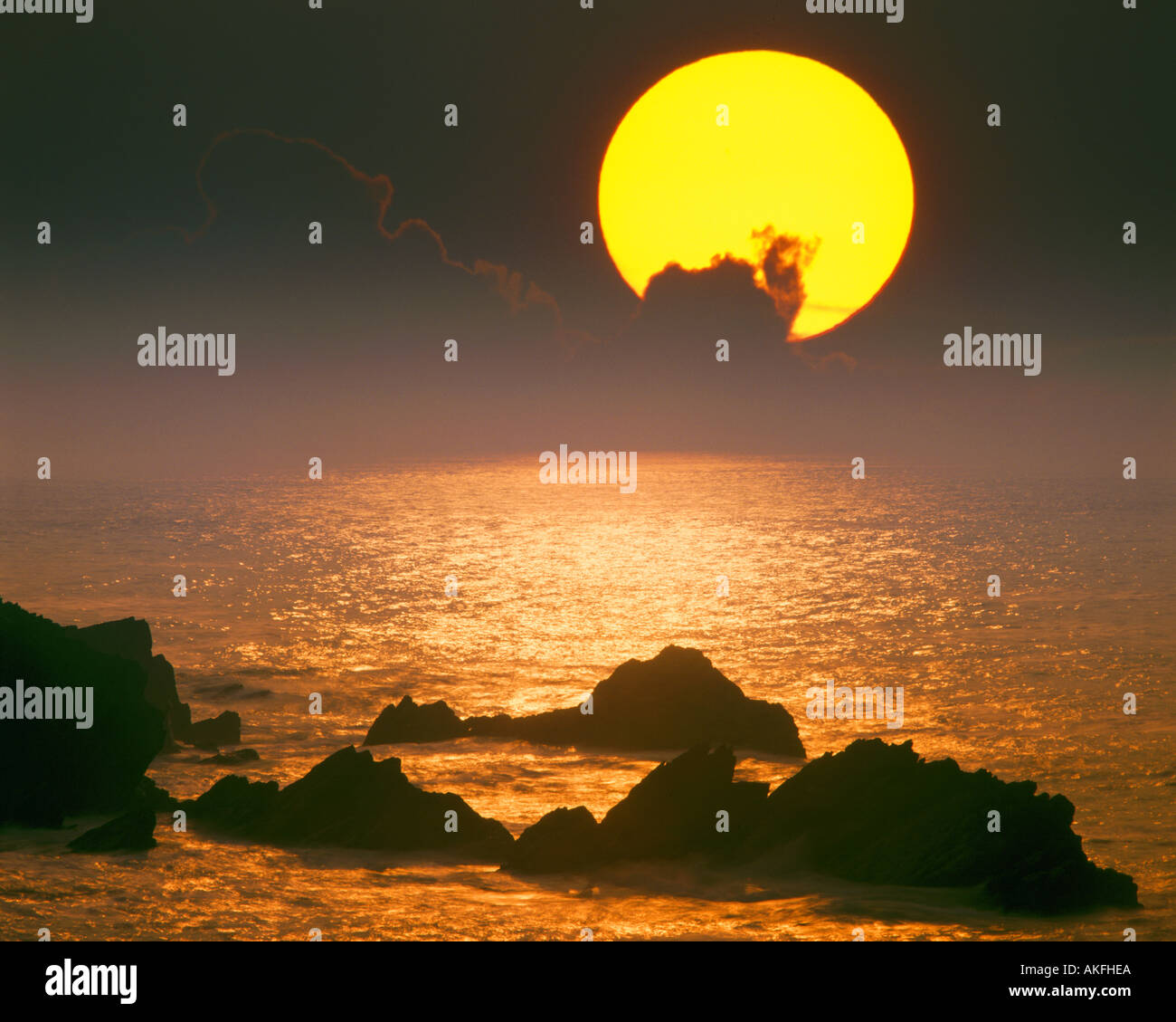 IE - CO. KERRY: Sonnenuntergang am Ballyferriter Bay Stockfoto