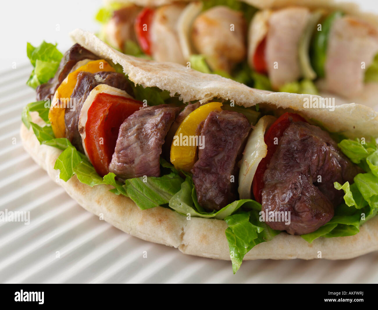 Lamm-Kebabs und Hühnerfutter Kebab redaktionelle hautnah Stockfoto