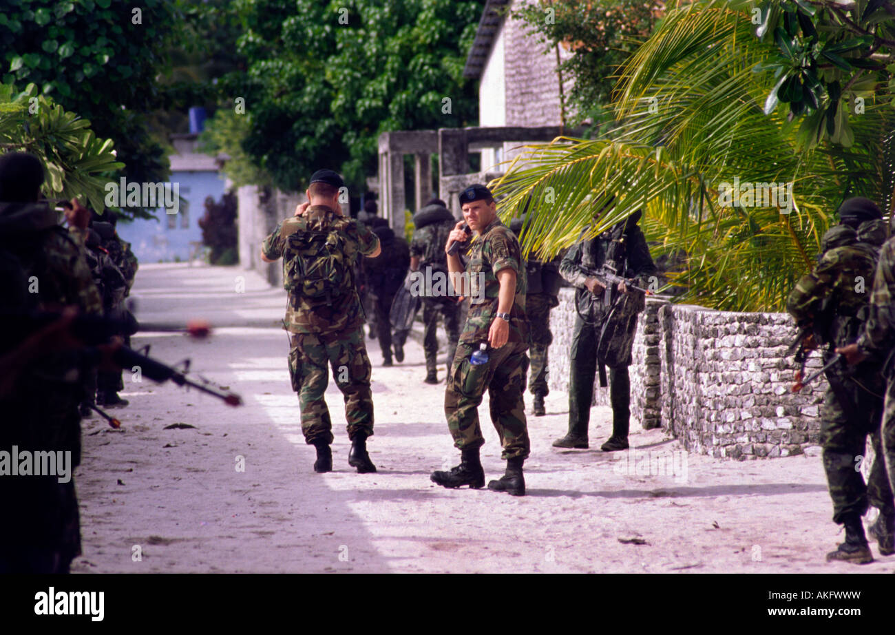 US-besondere Kräfte Berater während eine gemeinsame Übung mit der maledivischen Armee. Bodo Huura Insel, Nord Male Atoll, Malediven. Stockfoto