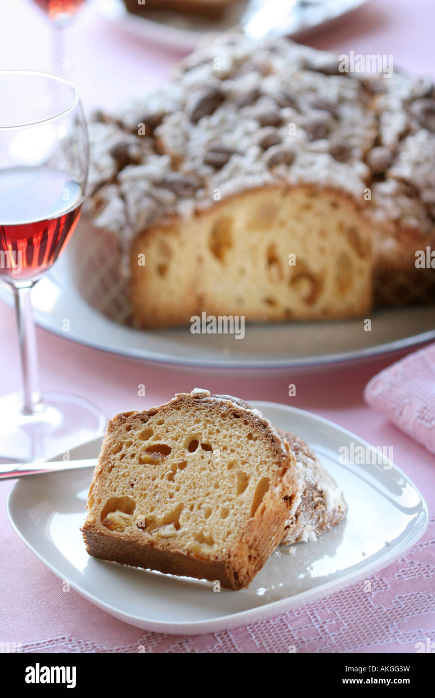 Italienischer Osterkuchen in Gestalt einer Taube, Colomba Pasquale, Italien Stockfoto