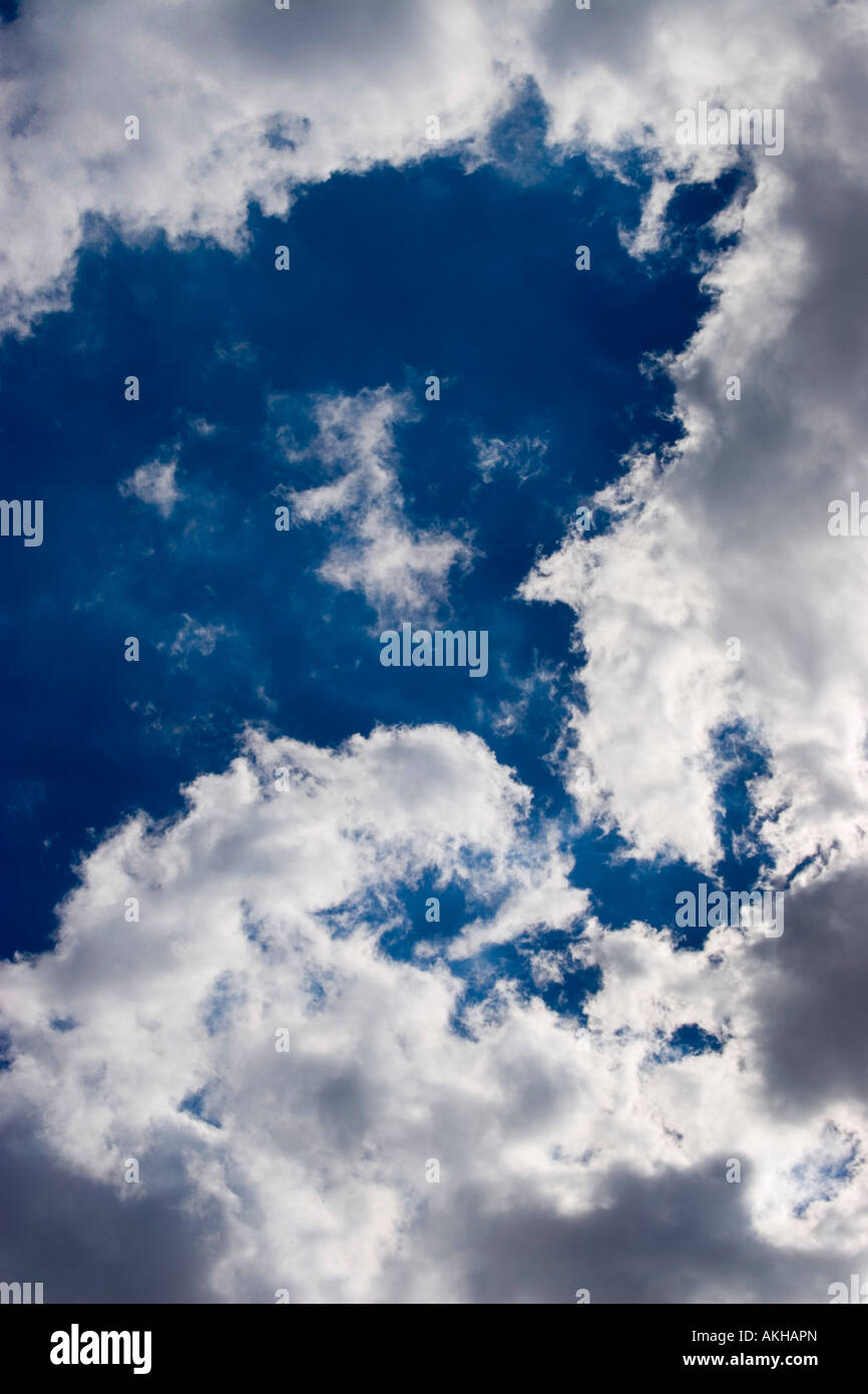 Bewölkter Himmel Stockfoto