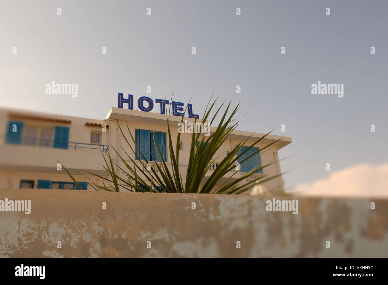 weiße Hotel Riviera Stockfoto