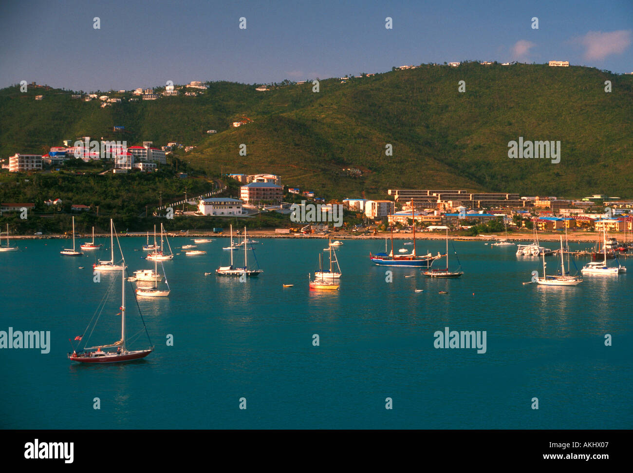 Segelboote im Hafen von Charlotte Amalie St Thomas Vereinigte Staaten Jungferninseln West Indies Stockfoto