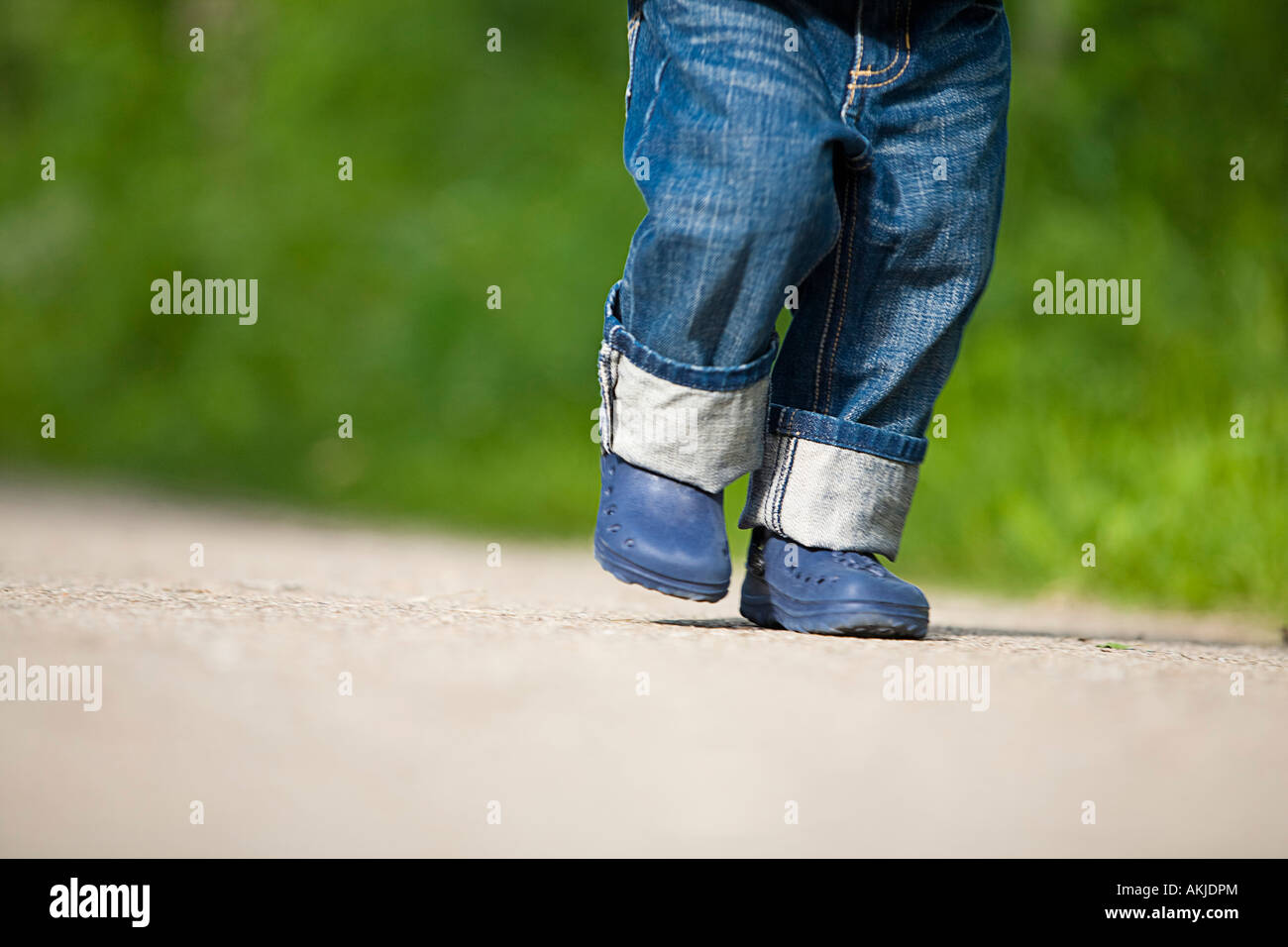 Ein Kind zu Fuß Stockfoto