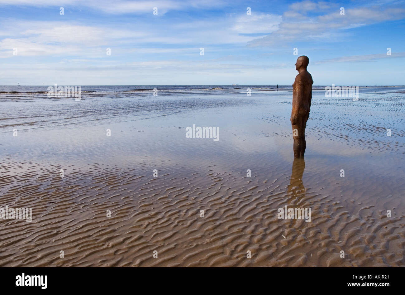 Antony Gormley Statue am Strand von Crosby Liverpool Merseyside UK Stockfoto