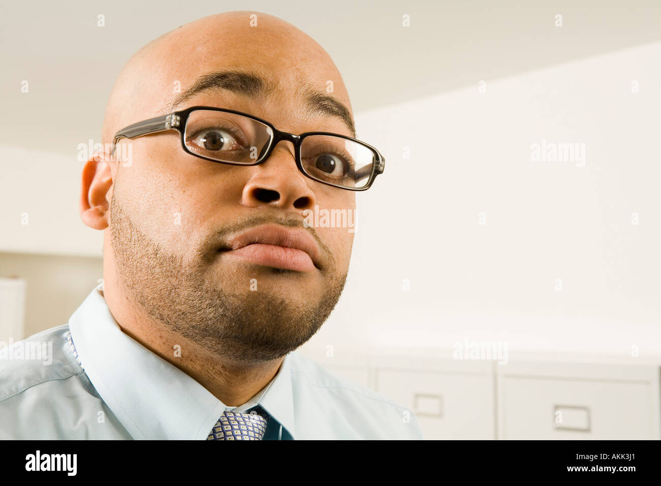 Porträt der Geschäftsmann mit Brille hautnah Stockfoto