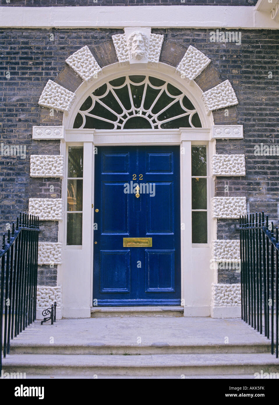 Eine georgische Tür am Bedford Square London England Stockfoto